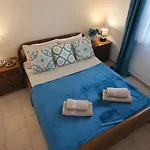 Sea View Ermini 아파트 *