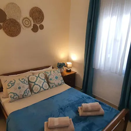 Sea View Ermini شقة